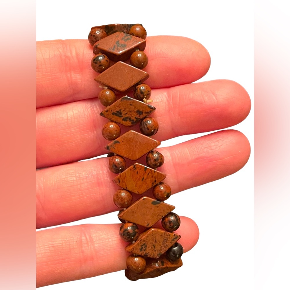 Lovely Mahogany Obsidian Hand made stretchy fancy diamond shape bead bracelet